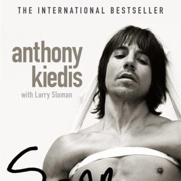 Bandmitglied von Red Hot Chili Peppers - Beitragsbild zum Scar Tissue Thema: